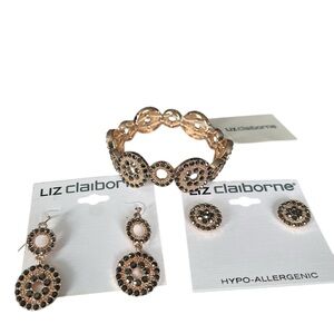 Liz Claiborne NWT Women’s 3pc Set Gold and Black Stretchy Bracelet & Earrings